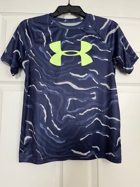 Under Armour HeatGear Tee - Boys YXL, Dark Blue, Neon Logo, Performance Shirt